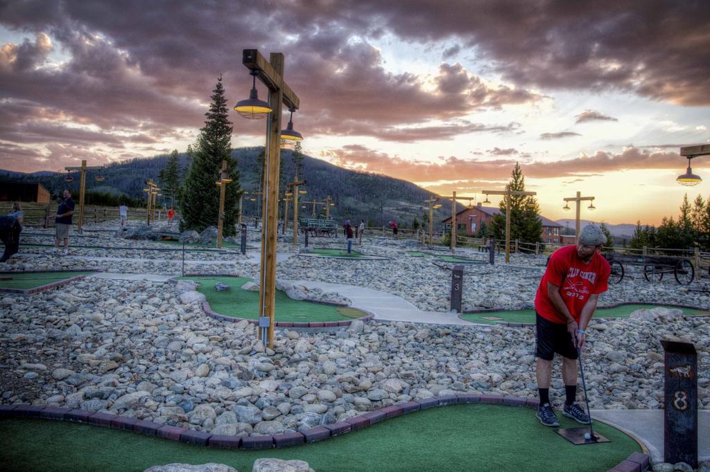 MINI GOLF COURSE Come enjoy our free outdoor mini golf course! Open all day every day!