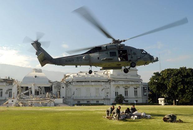 9.6: Ameriške sile prevzamejo nadzor nad predsedniško palačo Vir: The Telegraph (20
