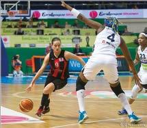 Nika Barič, ki igra za najelitnejši Evropski klub Spartak Moskva, je bila kot prva Slovenka izbrana za igranje v ameriški ženski profesionalni košarkaški ligi (WNBA).