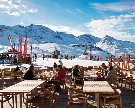 francuska - VAL thorens luxury ski Hotel Le Fitz Roy 5* Položaj: na skijalištu Hotelska ponuda: recepcija, Spa Carita (unutarnji bazen, sauna, hammam), restoran, bar, terasa, spremište za skije, ski