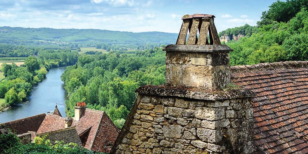 Castles and Medieval Villages The Dordogne and Lot regions have many of France s most impressive historical buildings, including some of its finest castles, such as Castelnaud and Château de Beynac.