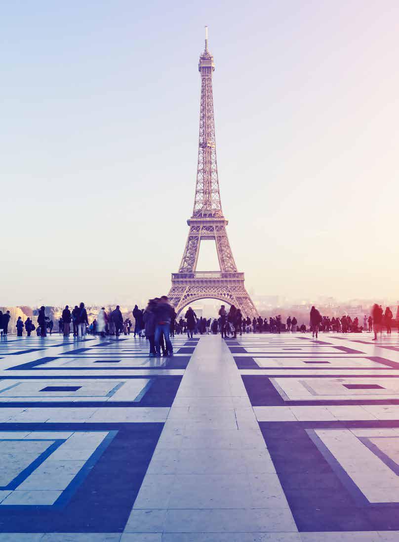 Paris Cruise Free time Trilingual host New Cruise on River Seine: 1 hour Commentary in English Departure from/return to Eiffel Tower Duration (3) : full day From 10.30am to 7.15pm in winter / 8.