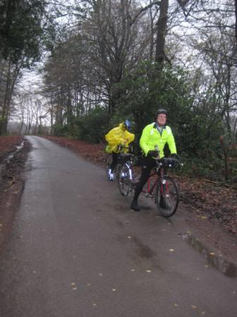 Sunday, 30 November 2008 Buriton Mood: a-ok Linda and Phil near Ditcham Park School Only three takers at the Cross at 10:00 am on a cold and wet morning for the ride to Buriton Linda, Mary and Phil.