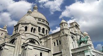 Climb the steps to reach the Sacré-Cœur, Montmartre s hilltop church and most famous landmark. Return to Lisses for dinner and night accommodation with your host family.