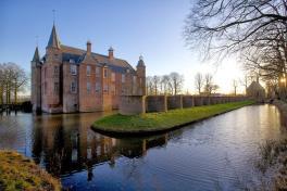 New Tour: Cruise on the River Vecht with a Tour of Slot Zuylen We have developed a wonderful new tour.