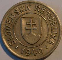 Pokiaľ ide o nové slovenské mince, prvou mincou Slovenského štátu razenou v Kremnickej mincovni v mesiaci júl 1939, v množstve 4,248 mil.. kusov, bola slovenská päťkorunáčka.
