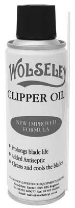 Oiling and Cleaning Before Clipping Oil your clipper blades and motor by pouring a thin film of oil:- - into the opening(s) on top of the clipper head (see fig.2). - onto the clipper blades.