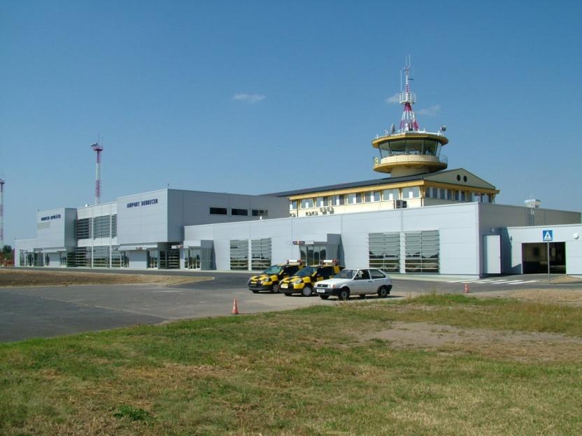 Between 1946 and 1968 Debrecen Airport functioned also as an emergency airfield for Budapest Airport.