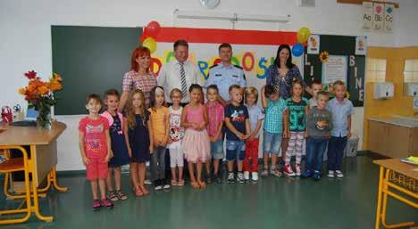 šola in vrtec DOBRODOŠLI PRVOŠOLCI V torek, 1. 9. 2015, je bil za šolarje in njihove starše prav poseben dan; še zlasti za prvošolčke.