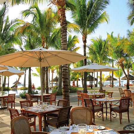 CULINARY DELIGHTS Le Brabant Seats : 350 Main restaurant overlooking the swimming pool and the beach.