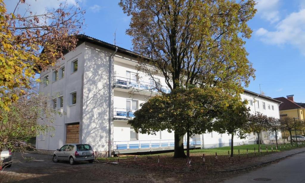 4.3.3.2 Knobleharjeva ulica 24 Na lokaciji Knobleharjeva ulica 24 v Ljubljani je JSS MOL v oktobru 2015 na javni dražbi kupil samski dom s skupno 75 sobami in z vsemi premičninami v objektu ter