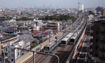 The Keihanna Line provides better access to the center of Osaka from Kansai Science City and neighboring new towns.