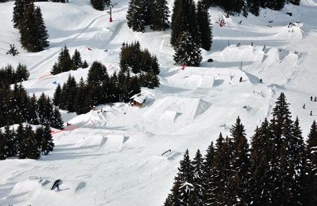 Partial opening of the Châtel ski area is planned on Saturday 15 th December 2018 (Linga - Pré-la-Joux) with full opening from the 22 nd December 2018 giving access to a vast ski area!
