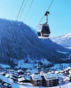 Other snow sports Châtel is in the heart of the international Portes du Soleil ski area (197 ski lifts, 300 ski runs and