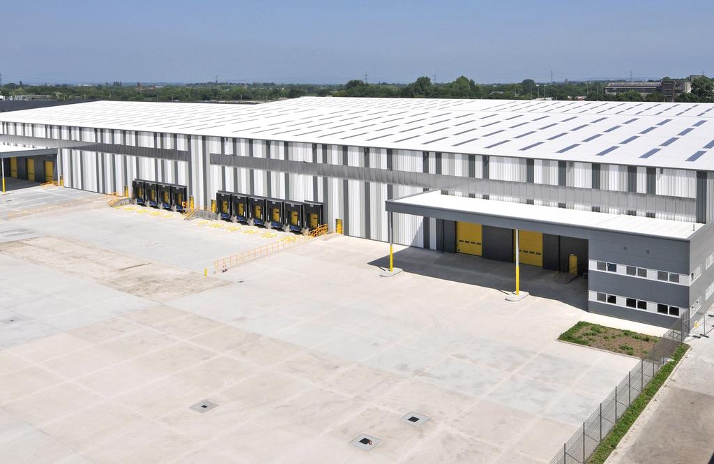 PHASE 1 Buildings 3.1 & 3.2 SPECIFICATION Two new adjoining industrial/logistics units of c.168,000 sqft each, capable of combining to provide up to 336,646 sqft in a cross dock format.