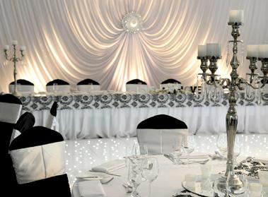 marina, forest & waterside The Ascot Room can be divided into three smaller spaces for more intimate