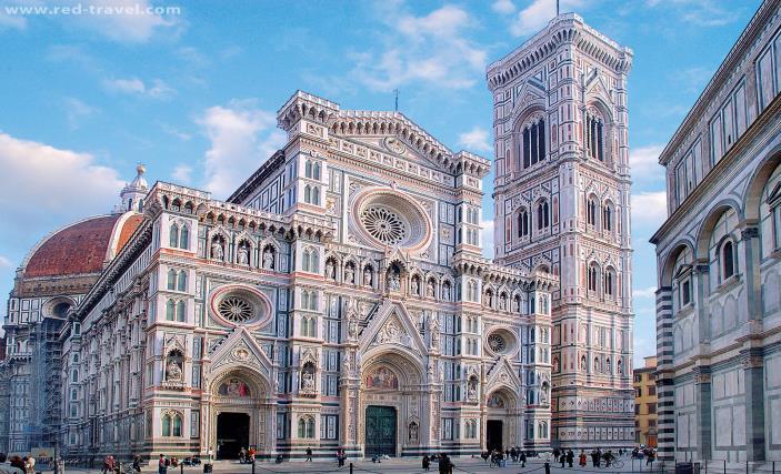 Your guided tour will touch Piazza della Signoria, the cathedral and other highlights of the historical centre.