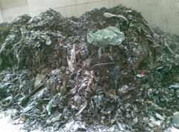 o., februar 2012) Tehnološka rešitev je vključevala: bagrsko dodajanje odpadkov v drobilnik s hkratnim izločevanjem morebitnih dimenzijsko večjih odpadkov (npr, elektronska oprema, negorljivi kosovni