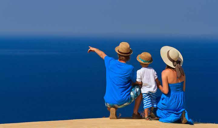 FAMILY HOLIDAYS Our thoughtful team of knowledgeable experts are here to take care