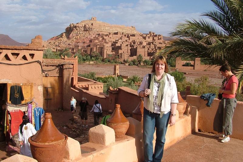 The quiet central courtyard with its fountains and mosaic floor and garden full of palms and orange trees contrasts strongly with the surrounding kasbah.