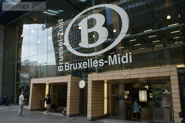 page 4 3 hours private guided tour of Brussels aboard chauffeured Mercedes of