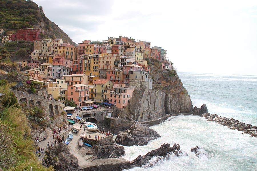 villages, you just stop and think wow. Riomaggiore is the easternmost village of the ﬁve in the Cinque Terre.
