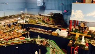 VISIT TO CHICAGOLAND LIONEL RAILROAD CLUB Before S-Fest in November, Rich and Nancy Parsons and