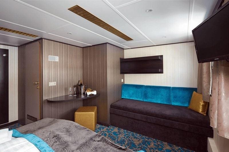 TOUR PRICE Ex Auckland, Share twin per person Upper Deck Cabin NZD$12,355 Promenade Deck Cabin NZD$12,600 Single Cabin (two available) NZD$12,600 Please contact Calder & Lawson Tours if you are