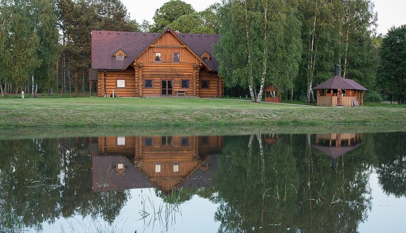 1 THE HUNTING LODGE The well-furnished hunting lodge has the capacity of 16 beds, divided to 7