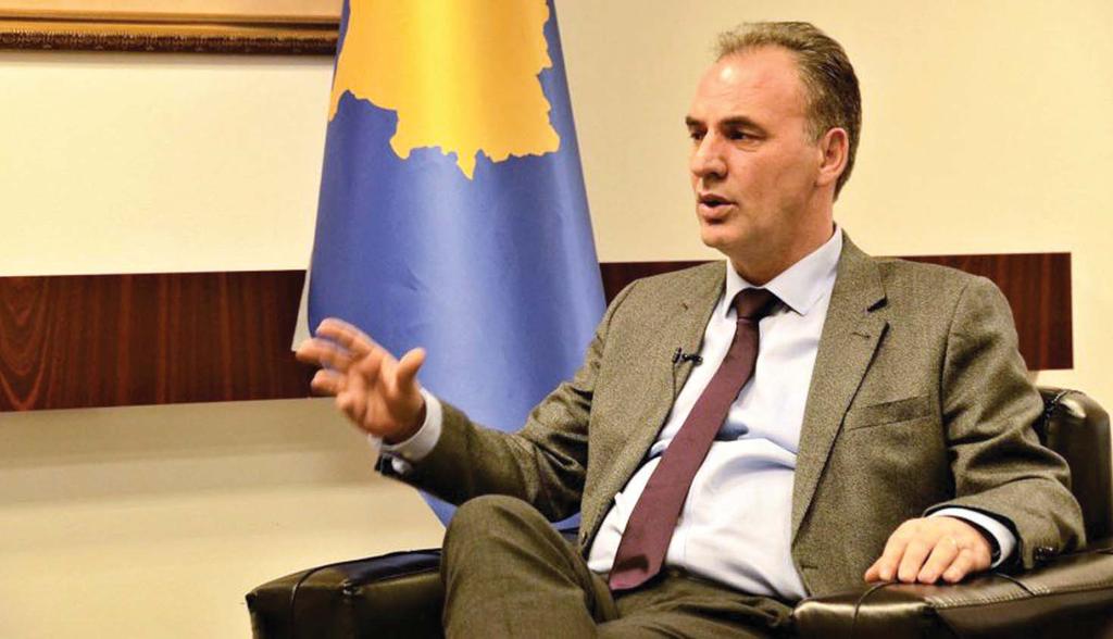 AKTUALE E MARTË, 4 SHTATOR 2018 03 Qeveria e Kosovës ka emëruar ekipin negociator në kuadër të dialogut për normalizimin e marrëdhënieve në mes të Kosovës dhe Serbisë Limaj, shef i delegacionit për