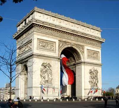 ITINERARY DAY 1: USA FRANCE (Saturday) Fly overnight to Paris. DAY 2: PARIS (Sunday) Bienvenue à Paris!