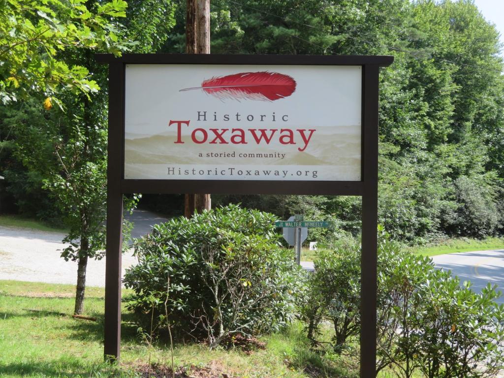 HISTORIC TOXAWAY NEW SIGNAGE FOR OUR AREA A key priority of the Historic Toxaway Foundation (HTF) is to raise awareness of our community to visitors traveling through the area.