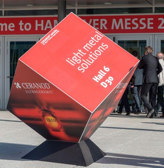 Advertising cubes Bearing a total of six advertising surfaces, these advertising cubes are guaranteed to grab the attention of passersby in any direction.