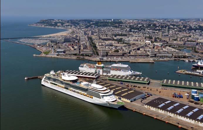 Port Operations & Facilities LE HAVRE 7 Services on the pier Bunkering Garbage disposal Water provisions Banking at terminal on board on request Port gangway on request Turnaround facilities : 2