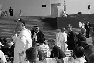 Sveti oče Benedikte XVI. blagoslovite nas! pop Antun Luketić, župnik oštarski i cerovnički, čuvar Svetišta Gospe od Čudesa 42 Iz župe Sv.
