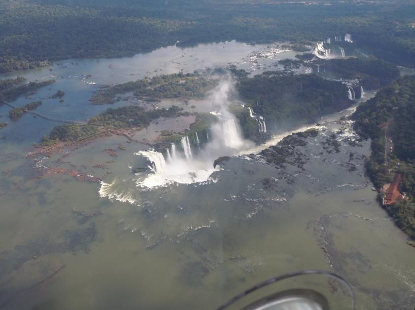 Argentinian side combined with the opportunity to stand back and admire the Iguazu