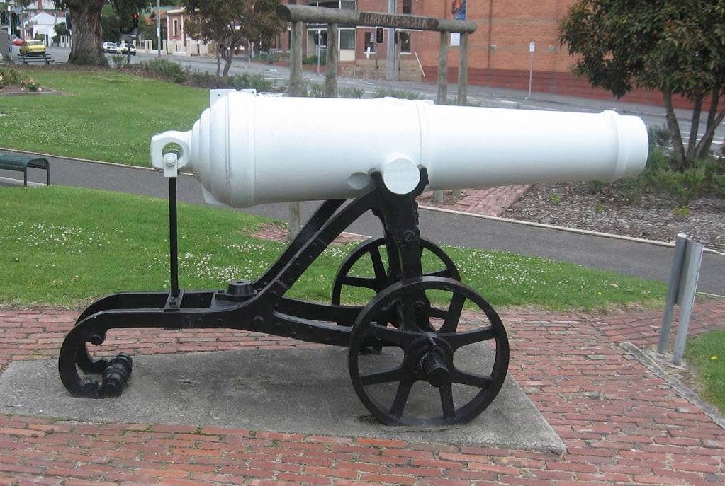 Army Museum of Tasmania Anglesea Barracks HOBART Information Sheet No 7 32 Pounder Naval Karronade LOCATION Front entrance to Anglesea Barracks HISTORY The gun was manufactured in