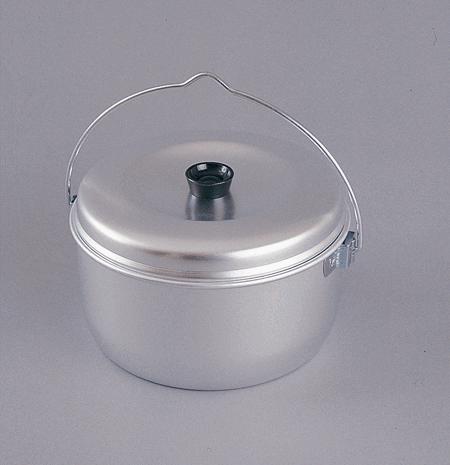 61509 COOKING POT 524 W/HANDLE Cooking pot with lid and folding handle. Materials: Aluminium Weight: 250gm 61510 BILLY WITH LID 4.5LT 4.
