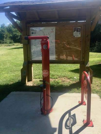 TRAIL SYSTEM ASSESSMENT T RAIL SPECIFICATIONS Navigation The current singletrack trails do not originate at the existing bathroom/water/trailhead kiosk which has a nice repair stand and wooden