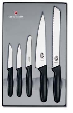 2000.22 5.1163.5 1 5-piece Kitchen Set black polypropylene handles, in gift box, containing 7 611160 505200 paring knife, wavy 5.