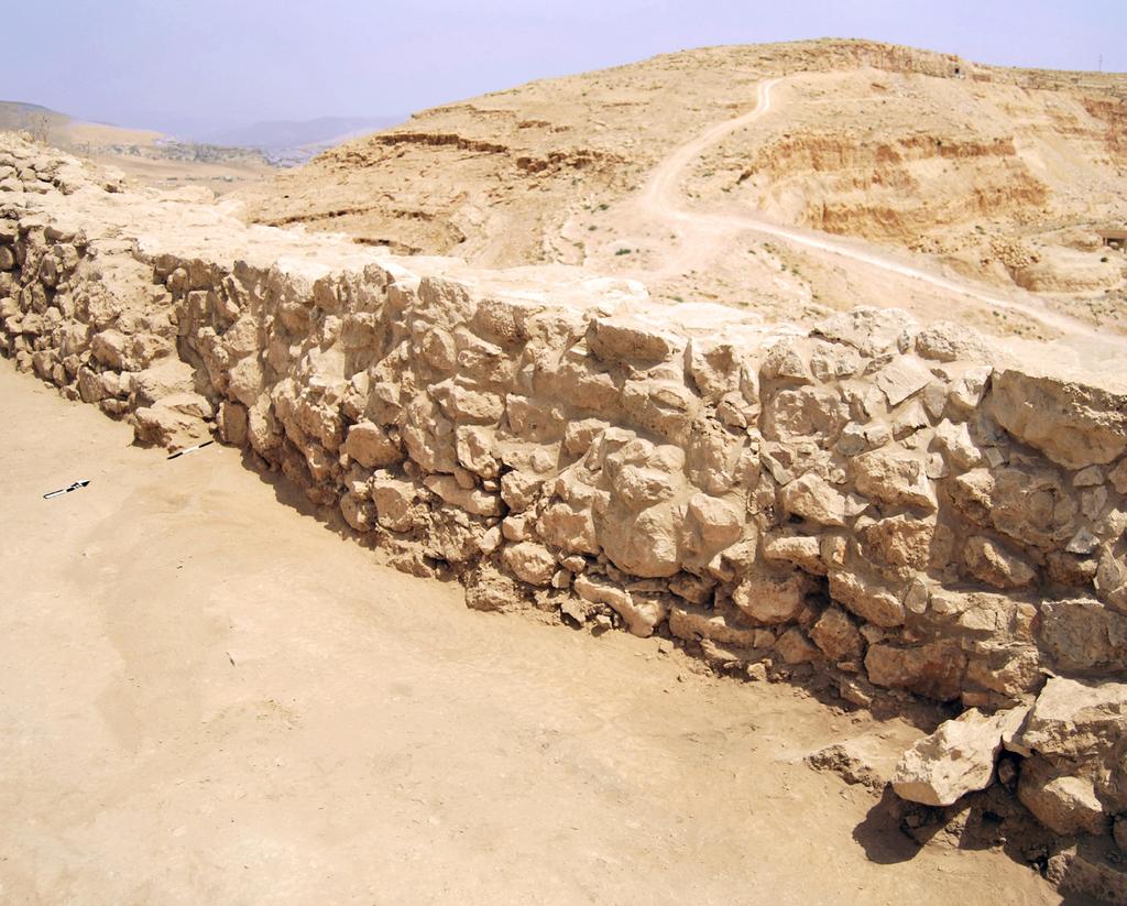 Fig. 4 Khirbet al-batrawy: the two facing staircases (W.181 and W.