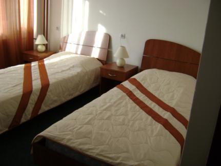 ACCOMMODATION UNITS: DBL ROOM FACILITIES: Air