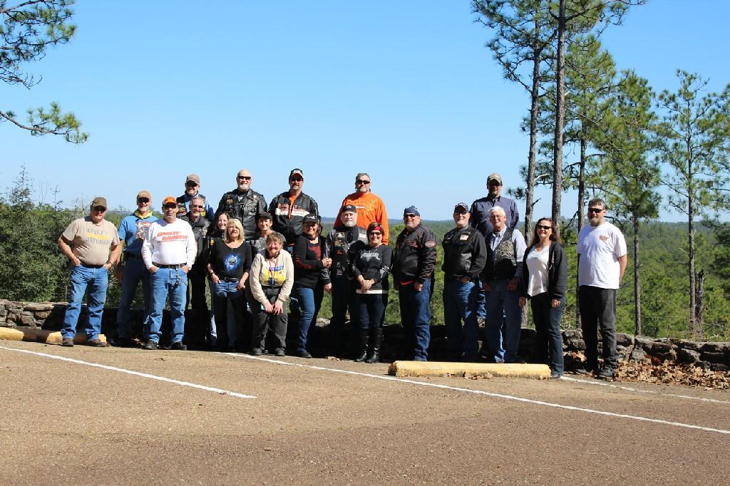 22 Bikes, 28 Riders showed @ HD of Lake Charles for the February