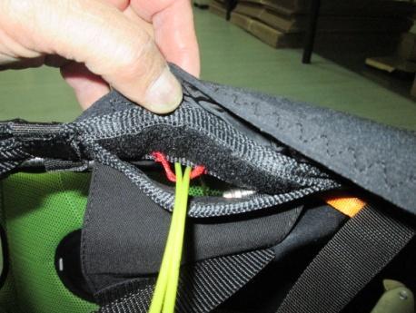 Pull the whole cable till the handle comes to the strap (step 2).