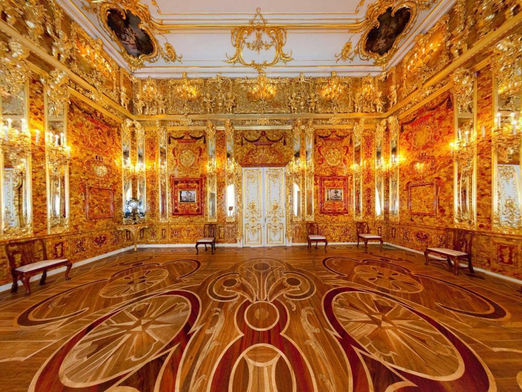 DAY 3: Continued, Top attractions include huge Catherine s palace,