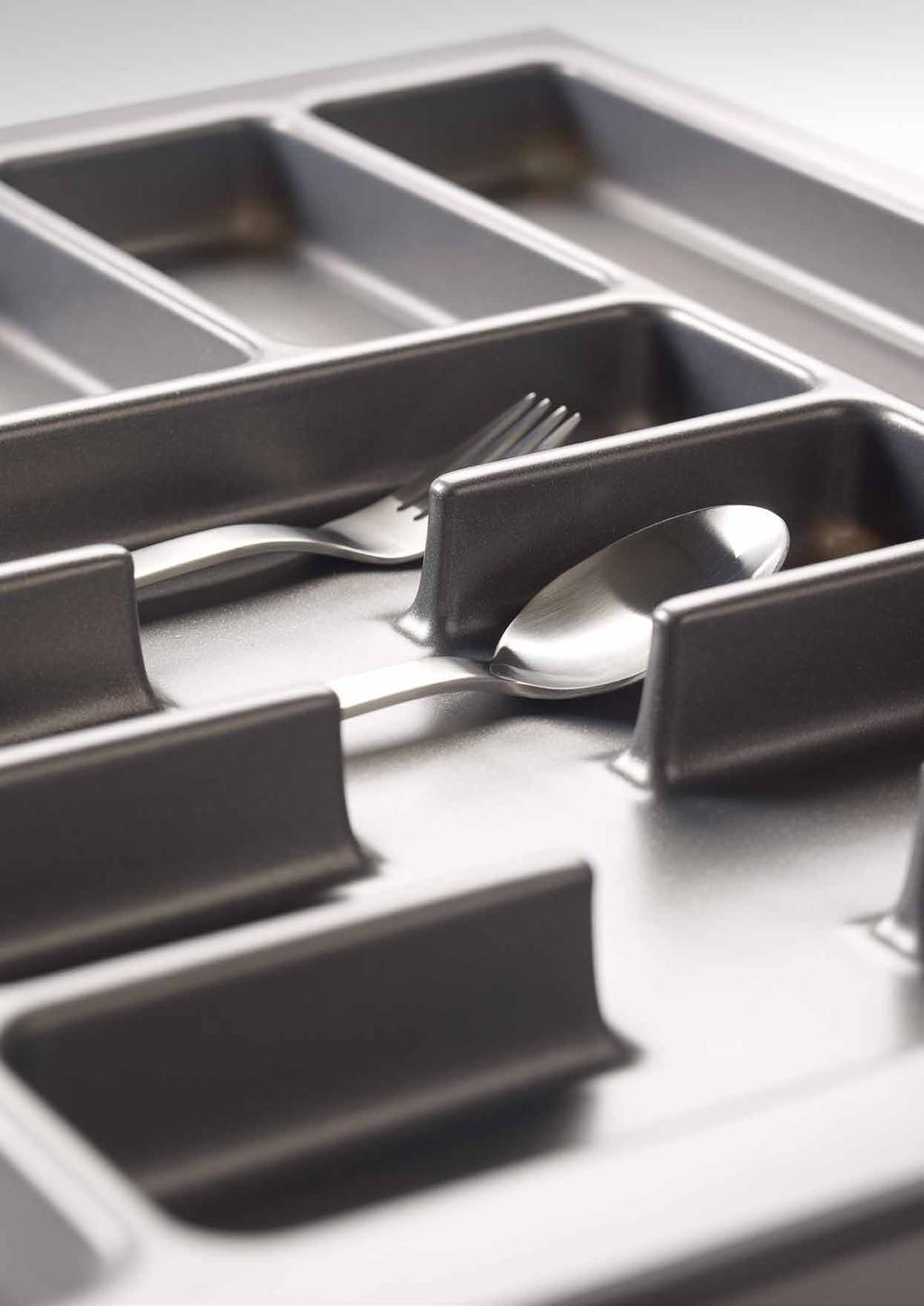 FLATLINE Image: Anthracite mat We manufacture cutlery inserts with a height of 35 mm for height-reduced drawers, for example underneath a cooktop.