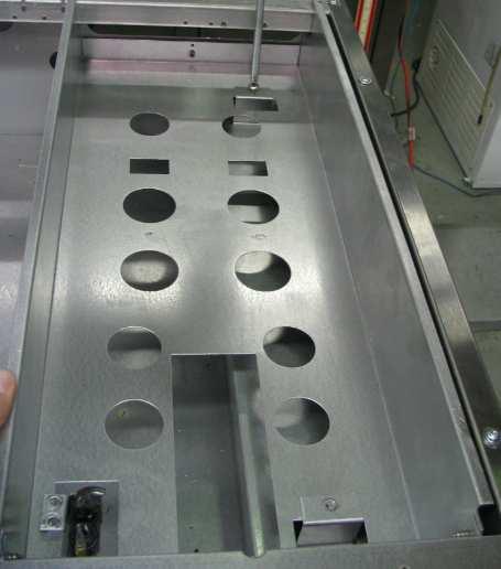 For Griddle plate sections exceeding 2, the grease chute will be located on the right most burner box.