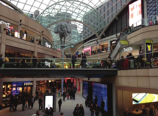4 Trinity Leeds Study Tour Hosted by Land Securities by Rhys Govier This study tour involved a walking tour around the impressive retail-led development in the heart of Leeds City Centre known as
