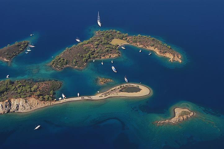 We will anchor at Tersane Island for tea-time and swimming break.