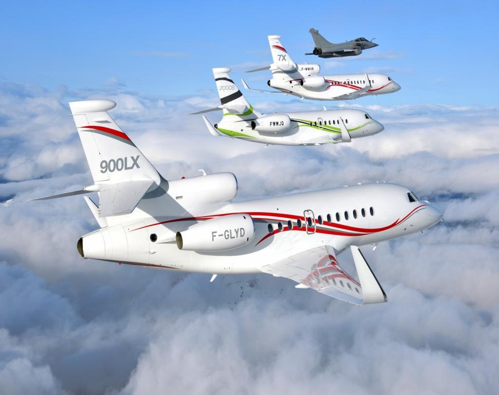 Falcon: an expanded product line 77 Falcon delivered in 2013 : Falcon 7X Certification of EASy II